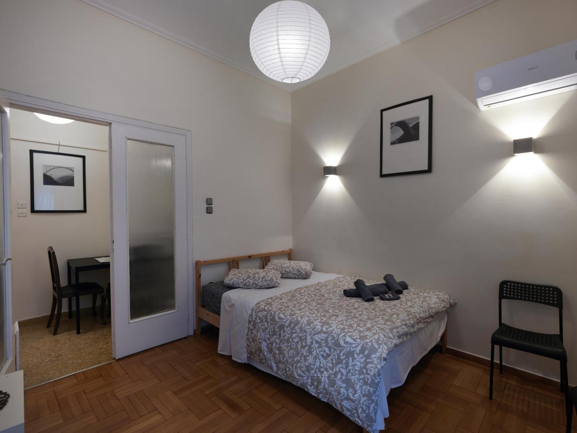 Pagrati Flat, 5' To Metro, 12' To Panathenaic Stadium Apartamento Atenas