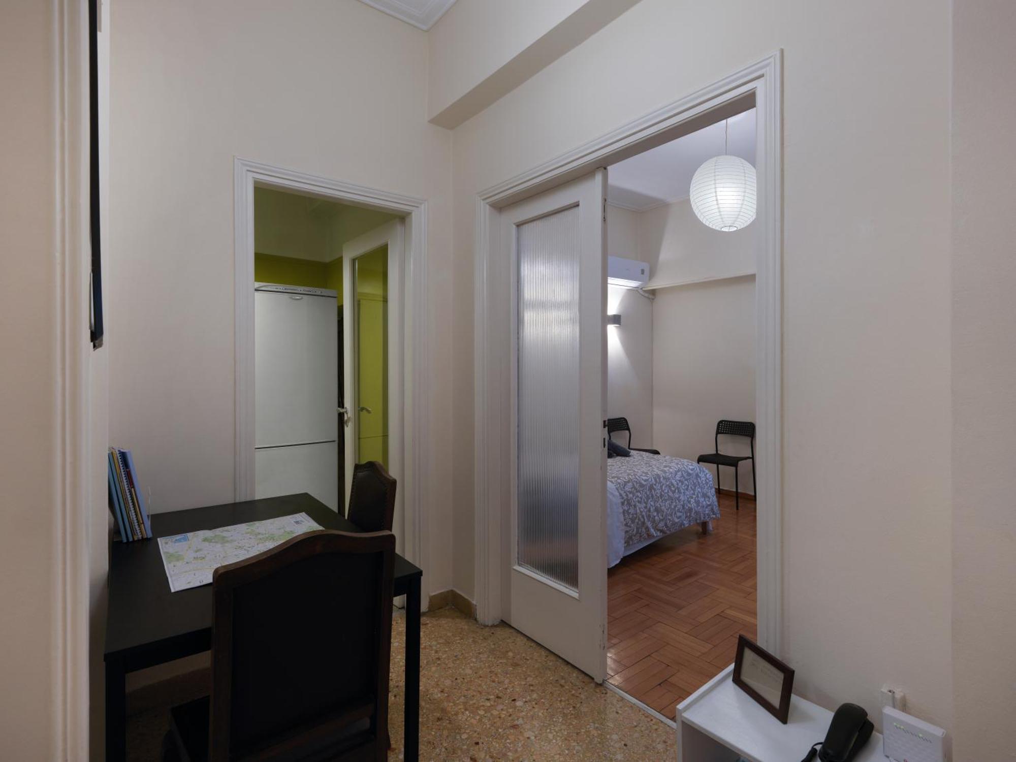 Pagrati Flat, 5' To Metro, 12' To Panathenaic Stadium Apartamento Atenas